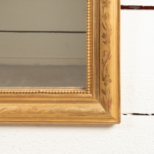 Miroir Louis Philippe en bois doré avec petit fronton - ADC - Pascal et Laurence Sarfati