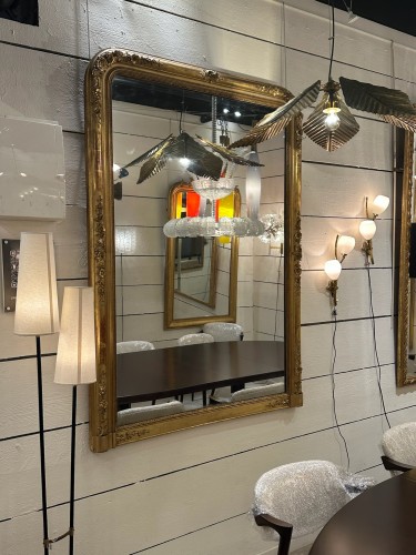 Antiquités - Grand miroir Louis Philippe en bois doré et sculpté 