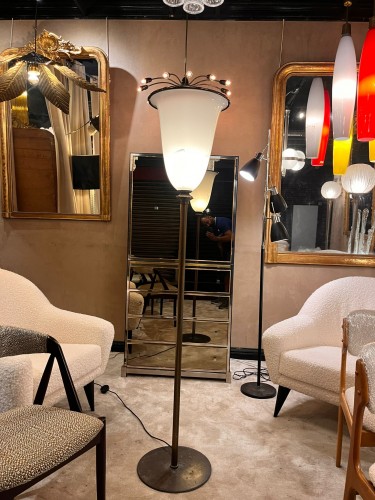 Lighting  - 1970 Elegant Italian floor lamp by Barovier &amp; Toso