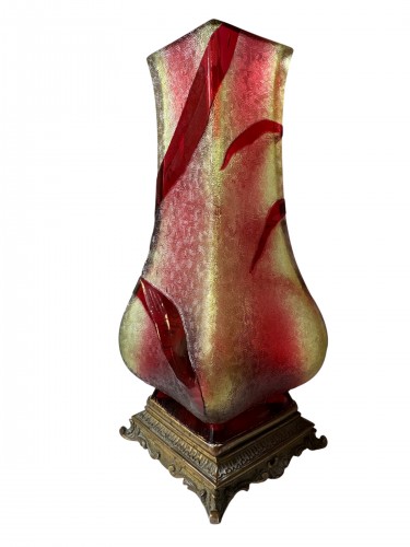 Antiquités - Baccarat vase art nouveau à décor des tigridias