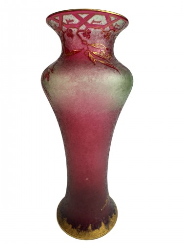Baccarat - Ouraline  Crystal Vase With Raspberry Decoration - Art nouveau