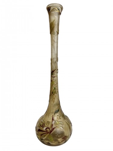 XIXe siècle - Émile Gallé - Vase à décor émaillé de Chèvrefeuilles