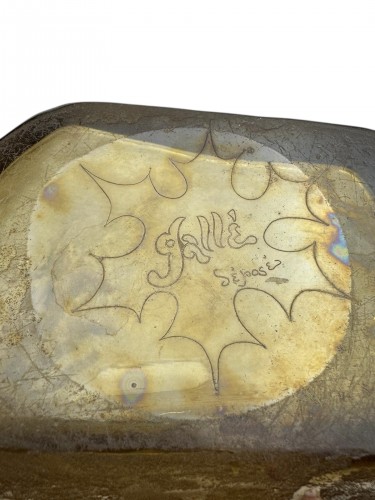 Antiquités - Émile Gallé (1846-1904), vase à décor émaillé de chardons