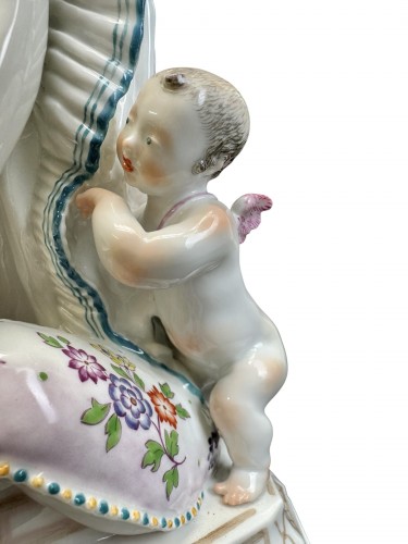 Antiquités - Lady With Cupid - 20th century Meissen Porcelain Group, Meissen Model By Paul Scheurich