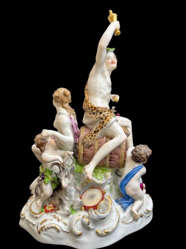 Céramiques, Porcelaines  - Bacchus sur un tonneau - Groupe en porcelaine de Meissen 19e siècle