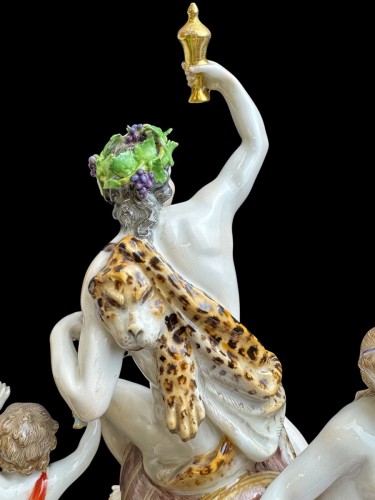 Bacchus sur un tonneau - Groupe en porcelaine de Meissen 19e siècle - 