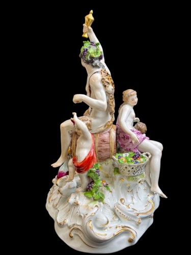  - Bacchus sur un tonneau - Groupe en porcelaine de Meissen 19e siècle
