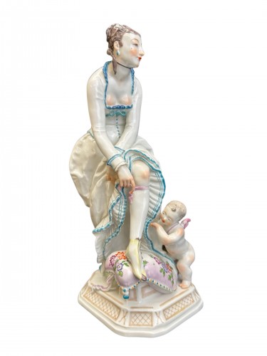 Lady With Cupid - Meissen Porcelain Group Model By Paul Scheurich