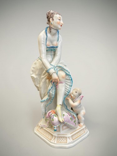 Lady With Cupid - Meissen Porcelain Group Model By Paul Scheurich - Porcelain & Faience Style 
