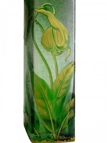 Antiquités - Baccarat - Vase de forme losange à décor des fleurs