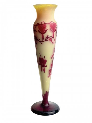 XXe siècle - Emile Gallé - Vase ”Cœurs de Marie”