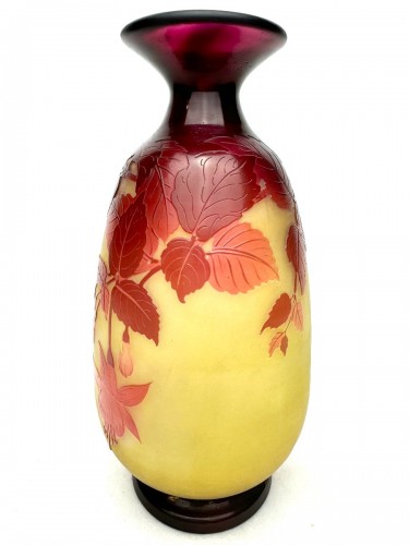 20th century - Gallé - Vase With Fuchsia Decor 
