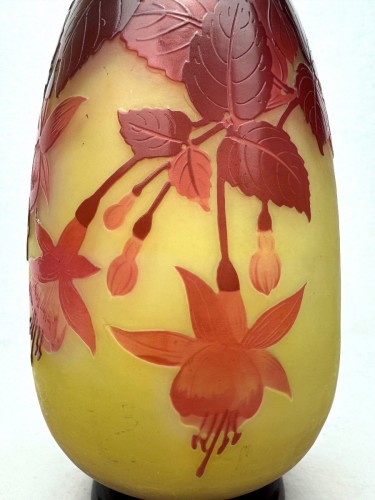 Gallé - Vase With Fuchsia Decor  - Art nouveau