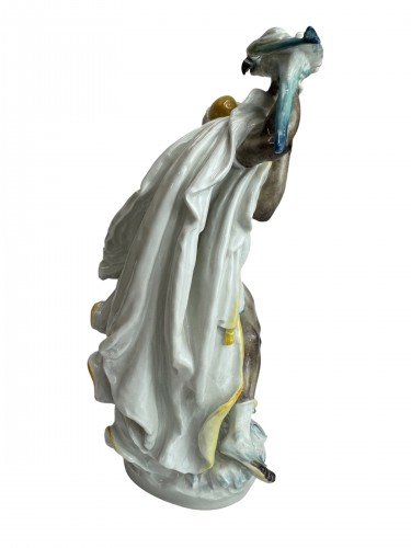 Années 50-60 - Figure en porcelaine de Meissenine, Maure au perroquet représentant Nelusco