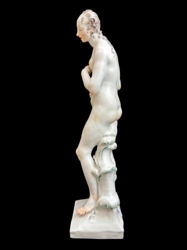 Figure de Vénus en porcelaine de Meissen, modèle de Paul Scheurich - 
