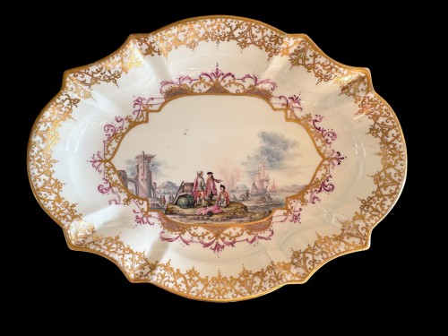  - Meissen plate decorated with a harbor scene, attributed to Christian F. Her