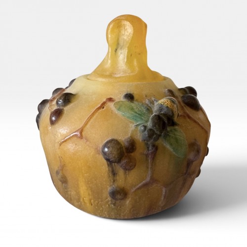 Art nouveau - Amalric Walter And Henri Bergé - Inkwell With A Design Featuring Bees And B