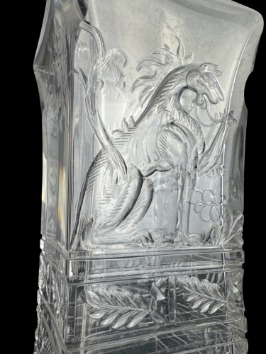 19th century - Baccarat Vase Featuring The Mythical Dragon Graoully