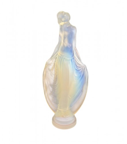 Lucile Sevin pour Etling, statuette en verre opalescent