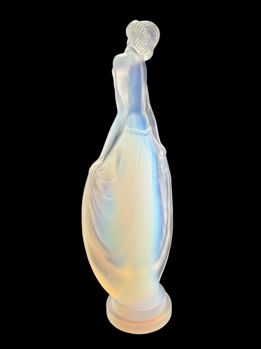 XXe siècle - Lucile Sevin pour Etling, statuette en verre opalescent
