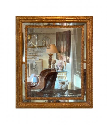 Miroir en bois doré XVIIIe siècle