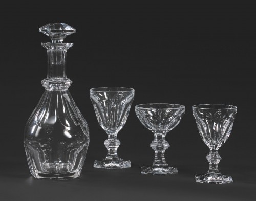 Grand service de verres Baccarat modèle Harcourt pour 12 personnes - Argenterie et Arts de la table Style 