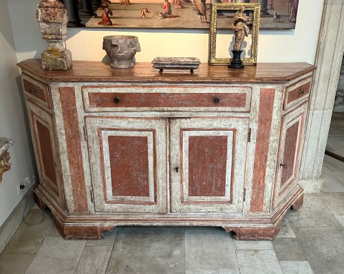 Furniture  - A 18th century Italian painted credenza