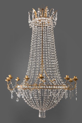 Grand lustre italien en fer doré et cristaux 18e siècle
