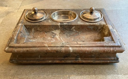 Decorative Objects  - 18th century marble ink stand