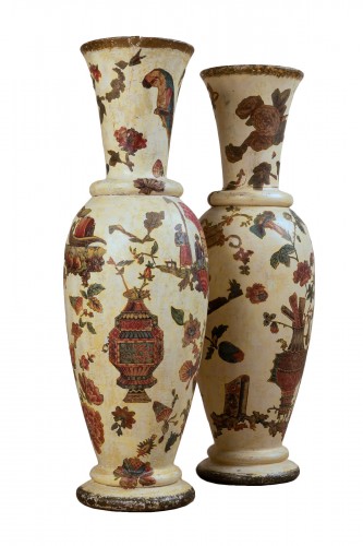 Paire de vases en bois à décor arte povera, 18e siècle