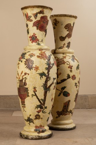 Antiquités - Pair of italian arte povera wooden vases, 18th century