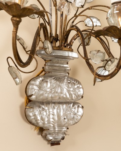Maison Baguès - Paire d’appliques en métal doré et verre - Années 50-60