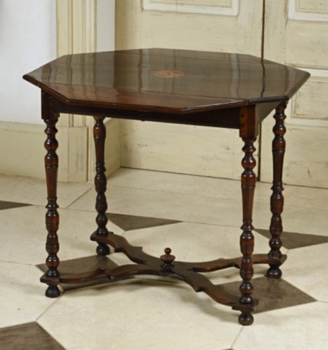 Table, 17th century France - Furniture Style Louis XIII
