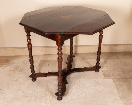 Table, 17th century France - 