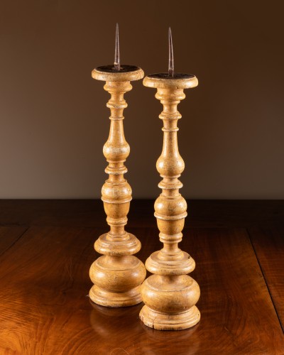 Pair of early 18th century wooden pique cierges - Lighting Style Louis XIV