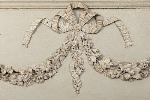 XVIIIe siècle - Grand panneau en bois sculpté d'époque Louis XVI