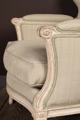 Louis XVI - Bergère en bois laqué d'époque Louis XVI