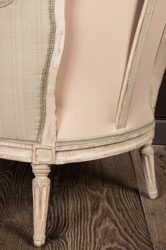 Antiquités - Bergère en bois laqué d'époque Louis XVI
