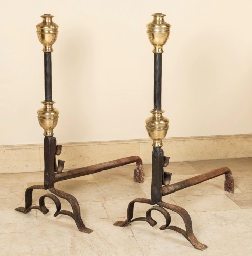 Decorative Objects  - Grande paire de chenets en fer forgé et laiton XVIème siècle
