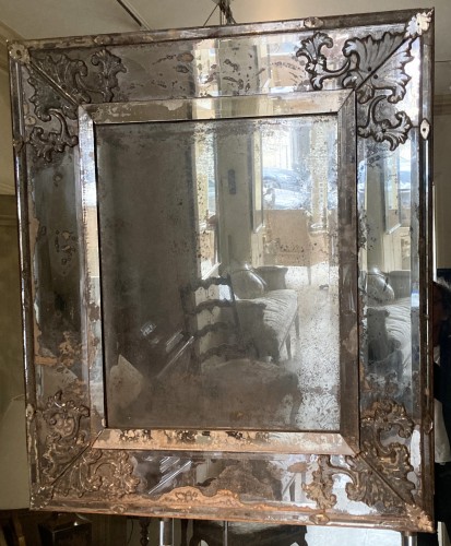 Miroir de forme rectangulaire début du XVIIIe siècle - AJ Antiquités
