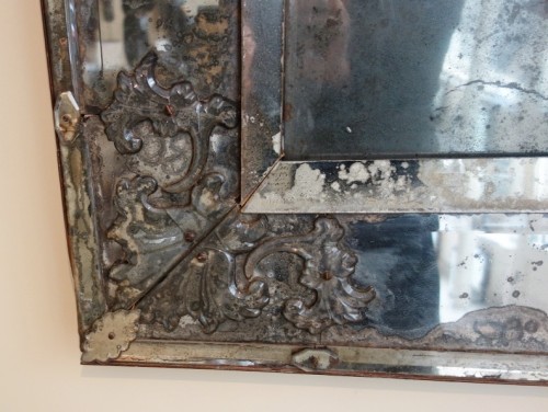 XVIIIe siècle - Miroir de forme rectangulaire début du XVIIIe siècle