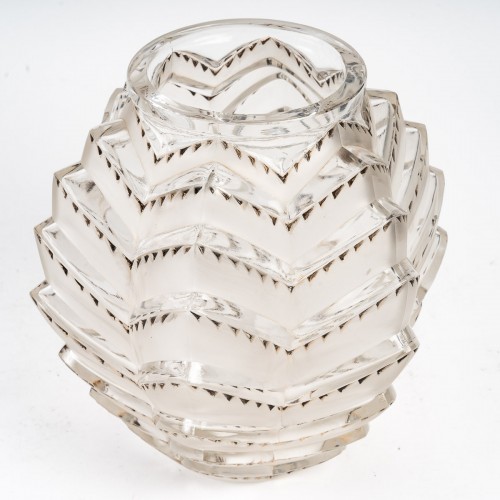 Verrerie, Cristallerie  - René Lalique  - Vase "Soustons"