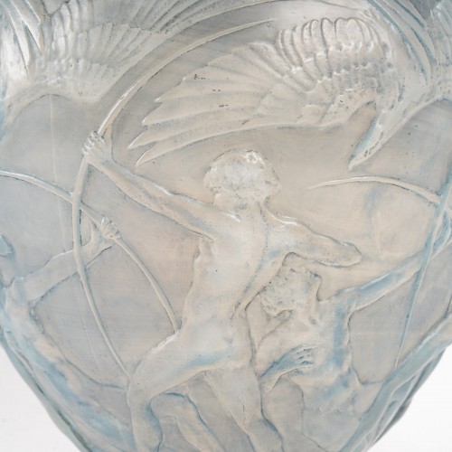 René LALIQUE - &quot;Archers&quot; Vase - 