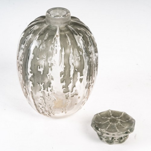 Verrerie, Cristallerie  - René LALIQUE (1860-1945) - "Fontaines" Vase couvert (1912)