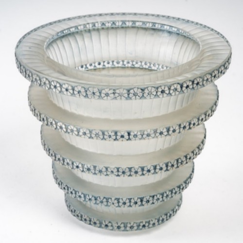 René Lalique  -  Chevreuse Vase, 1930 - Glass & Crystal Style 