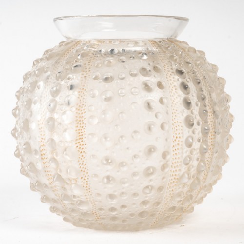René Lalique (1860 -1945) - Vase boule modèle «Oursin» - Verrerie, Cristallerie Style 