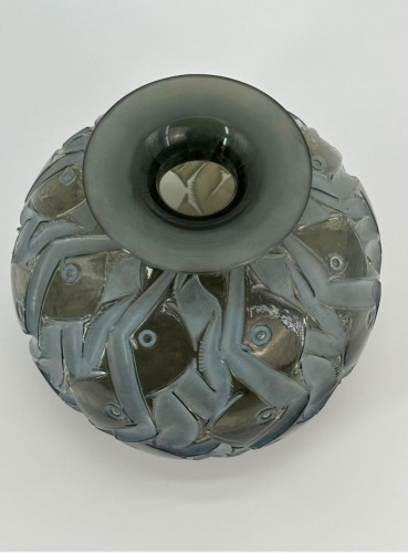 René Lalique - Grey Penthièvres Vase , 1928. - Glass & Crystal Style Art Déco