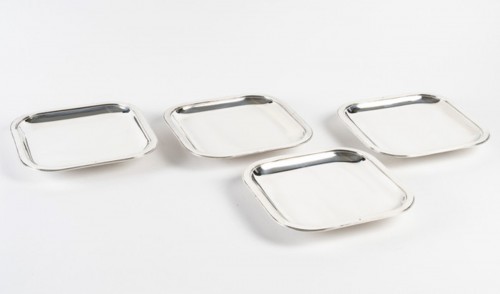 Antiquités - Jean E. Puiforcat  - Suite of four presentation dishes