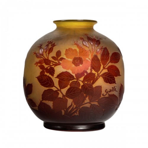 E Gallé -  Petit vase boule