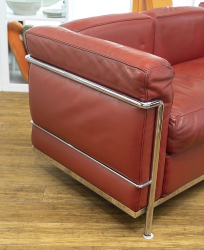 Antiquités - Canapé 2 places - Le Corbusier, Perriand, Jeanneret pour Cassina